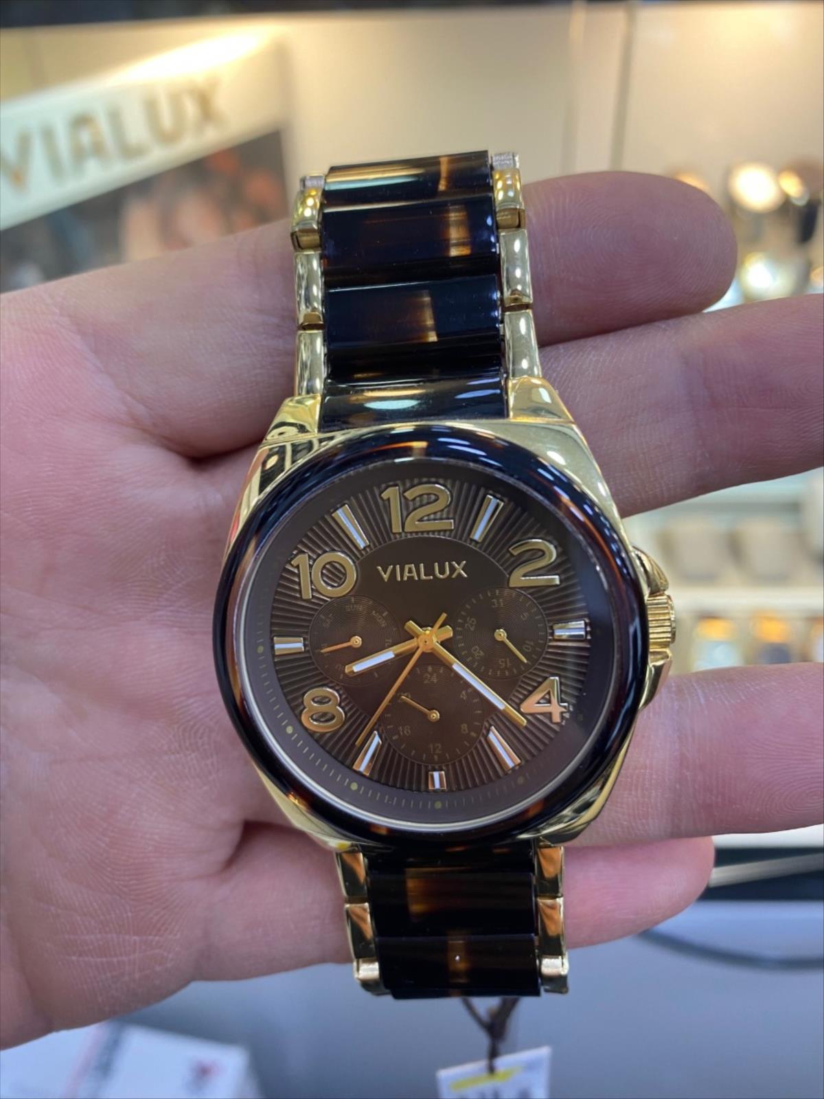 VIALUX LJ688G-06YG 40 MM ALTIN KAPLAMA FONKSİYONLU KADIN KOL SAATİ